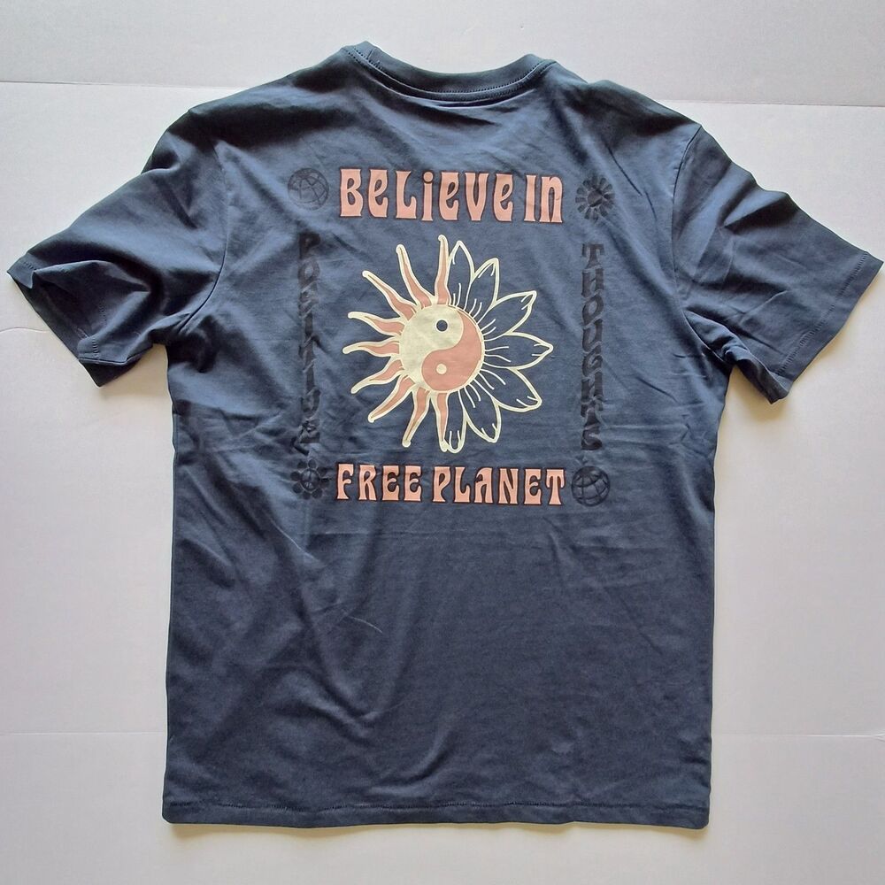 Free planet organic 50% cotton bijou blue Medium crew neck new